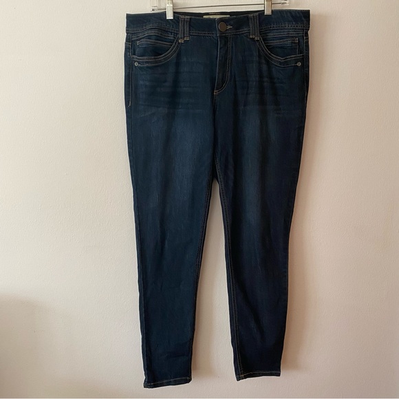 Democracy “Ab”Solution Dark Wash High Rise Skinny Ankle Jeans - Picture 2 of 14